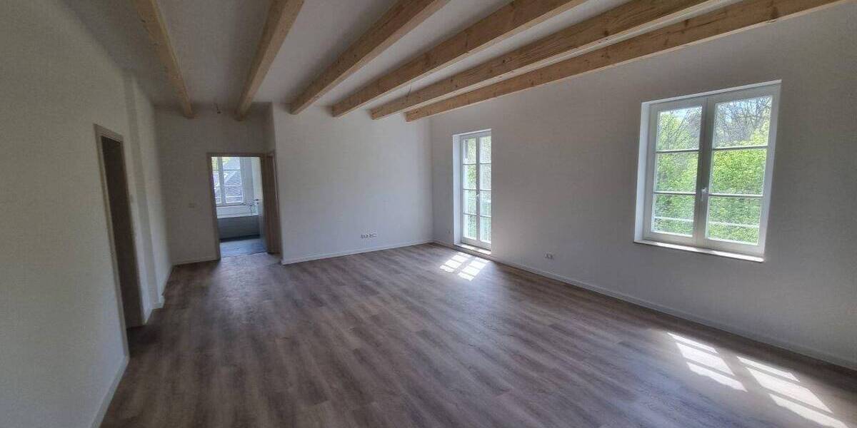 Etagenwohnung Radeberg Liegau-Augustusbad - 5 Zimmer, 118 m&sup2;, 1.245&euro; | Angebot:26489520