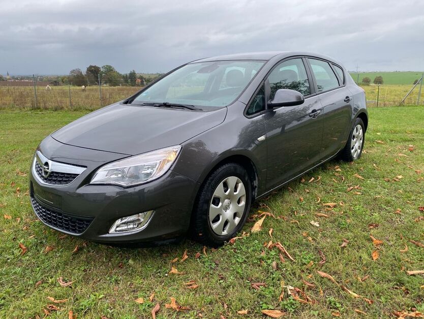 Opel Astra 142.857 km 4.499 € Röhrsdorf 01665
