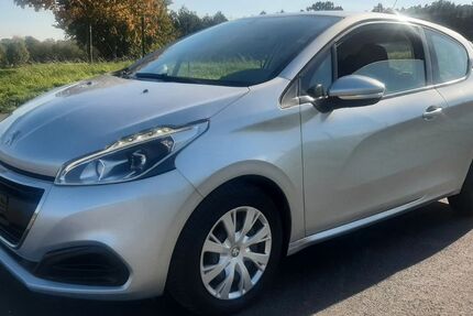 Peugeot 208 164.000 km 4.990 &euro; Dresden 01259