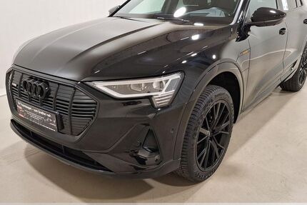 Audi e-tron 52.525 km 29.899 &euro; Dresden 01157