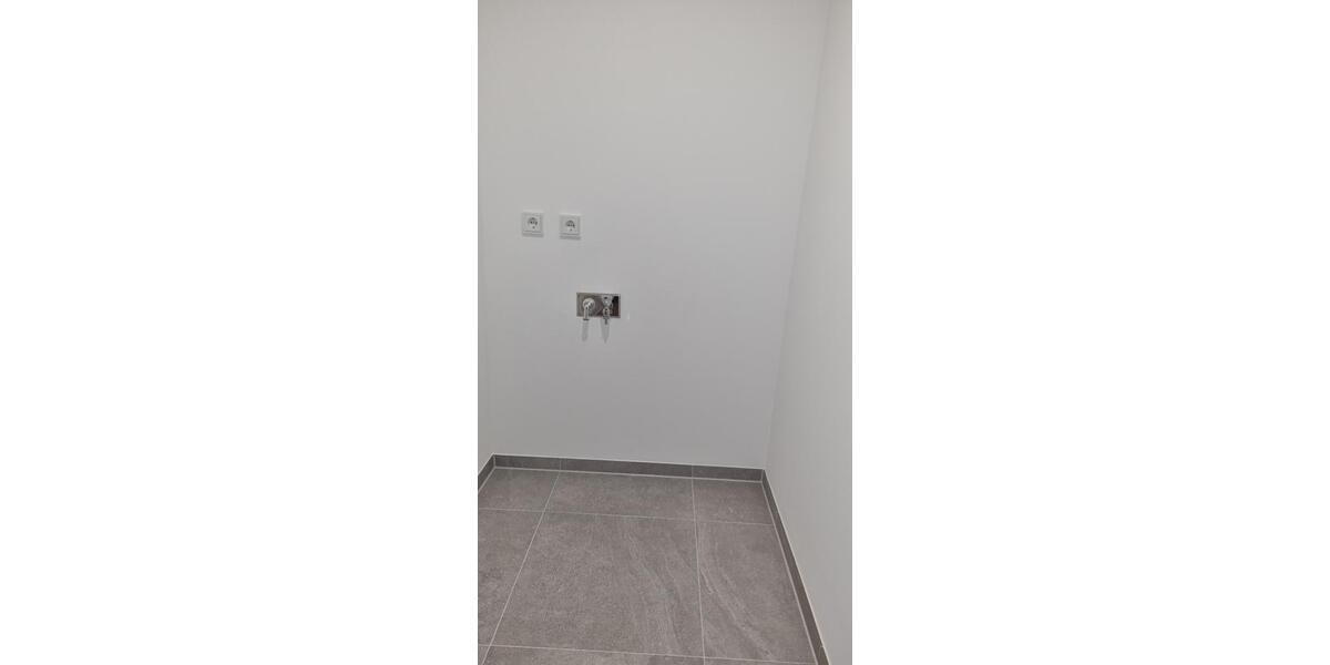 Etagenwohnung Dresden Neustadt - 2 Zimmer, 69 m&sup2;, 1.570&euro; | Angebot:26096786
