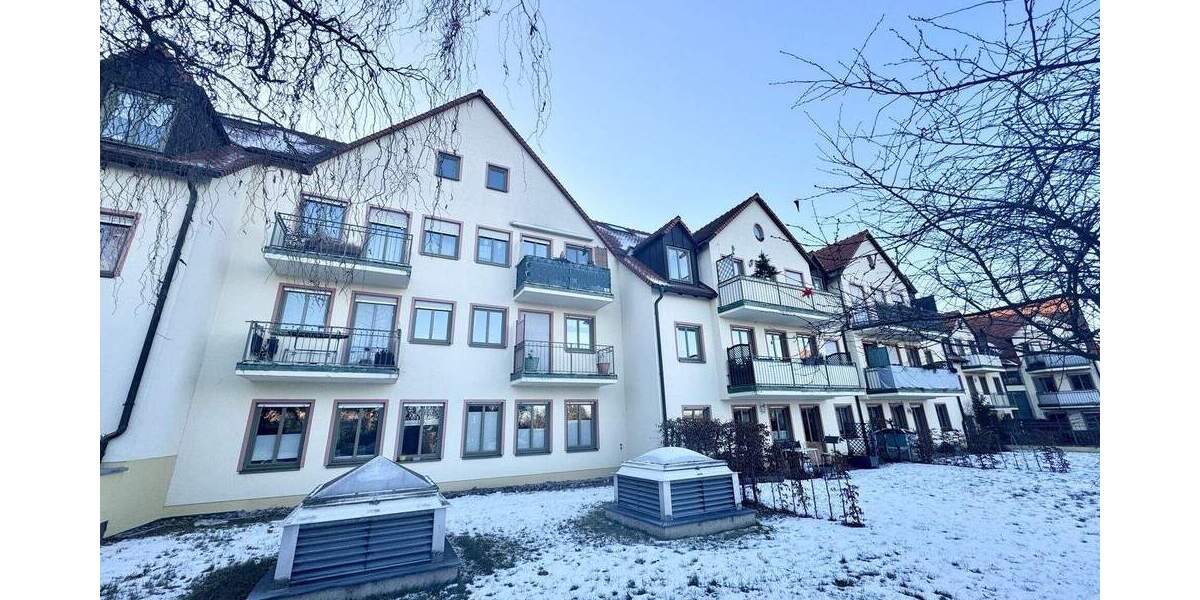 Top-Lage in Bannewitz | Helle Dachgeschosswohnung mit 2 Balkonen und TG-Stellplatz 3 zimmer