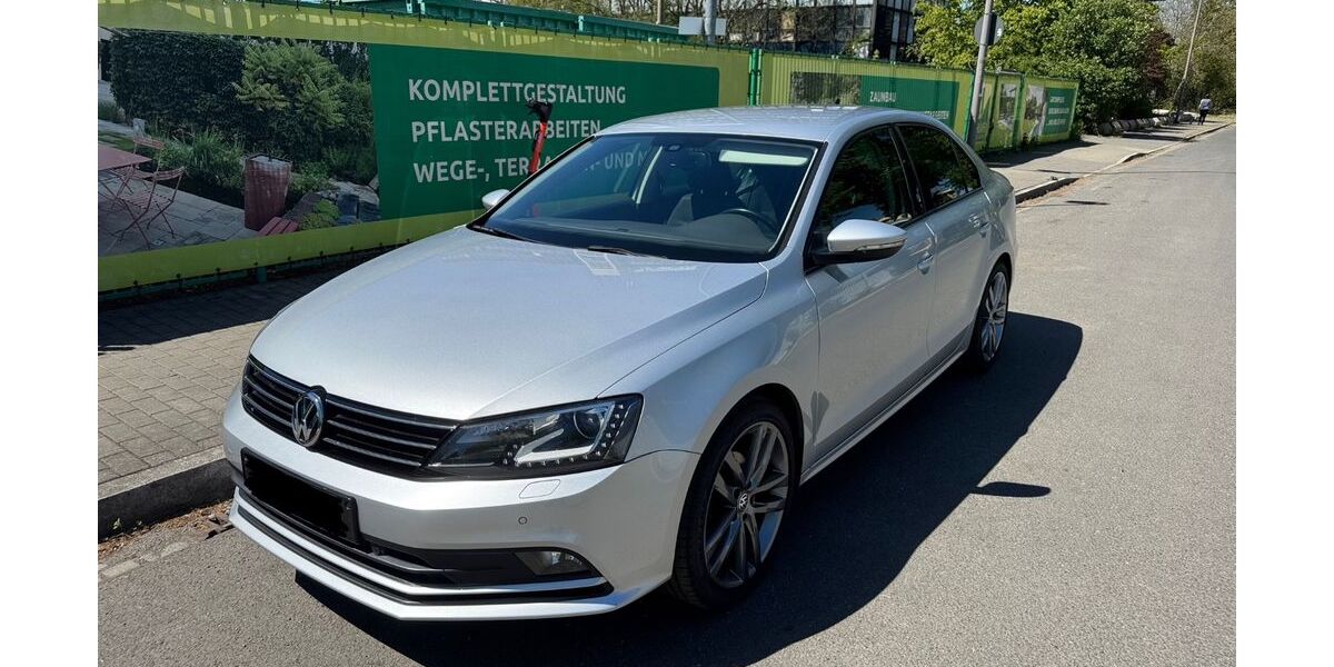 VW Jetta 78.000 km 11.900 &euro; Dresden 01277