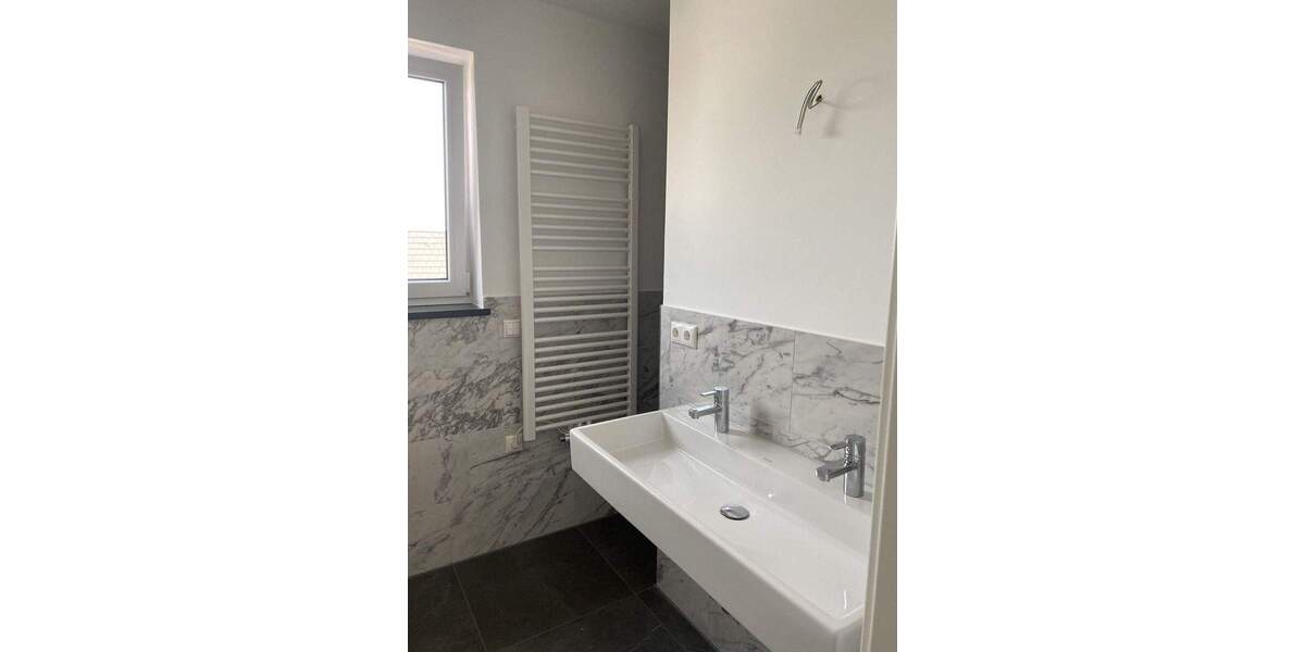 ++ Schöne 2-Zimmer Wohnung mit eigenem Zugang zu vermieten ++ 2 zimmer