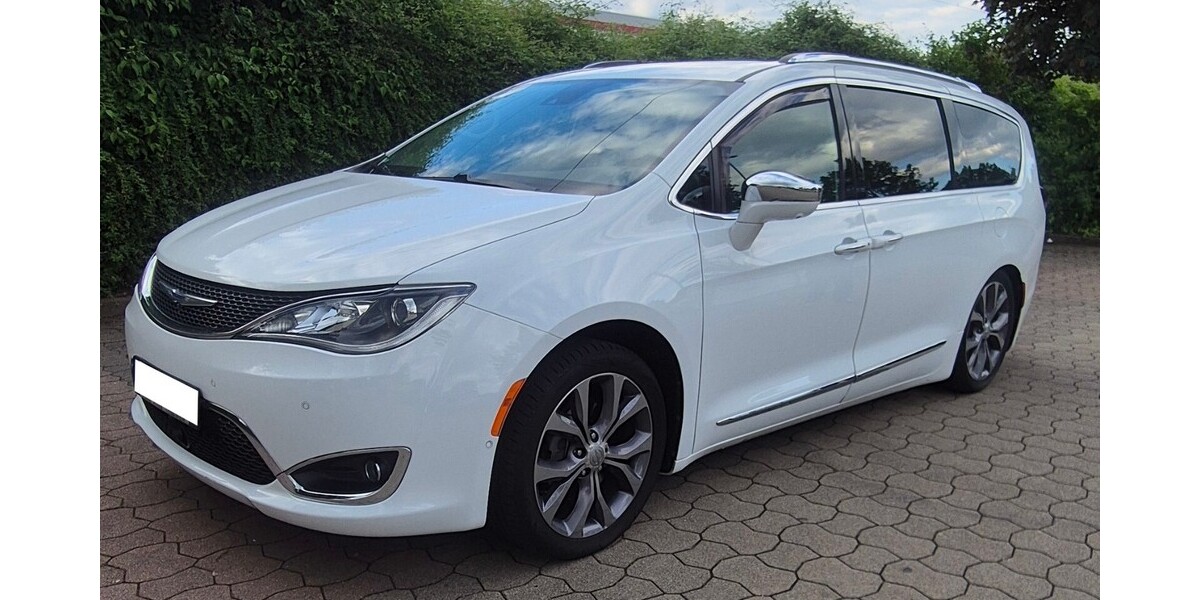 Chrysler Pacifica 84.700 km 50.990 &euro; Ebersbach 01561