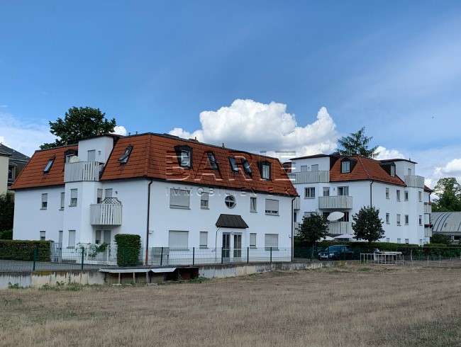 Wohnung zum Kaufen in Dresden 69.800 € 33.48 m²