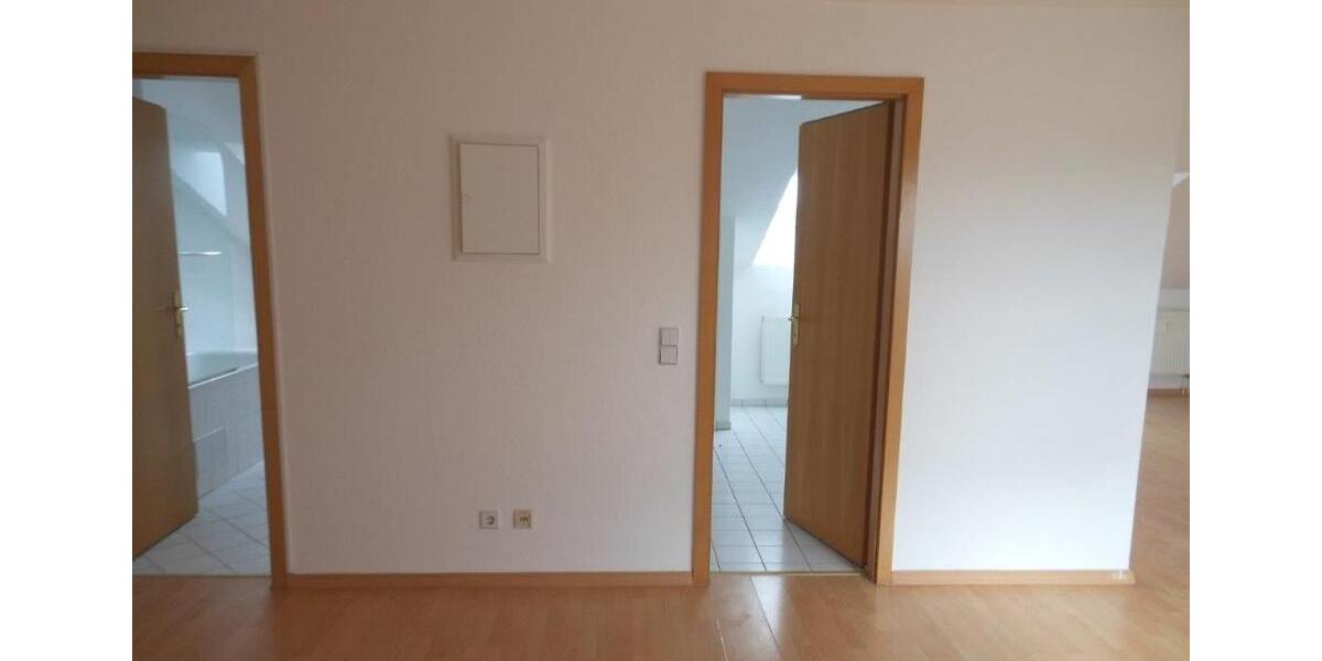 Dachgeschoßwohnung Dresden Neustadt - 1 Zimmer, 62 m&sup2;, 580&euro; | Angebot:25739682