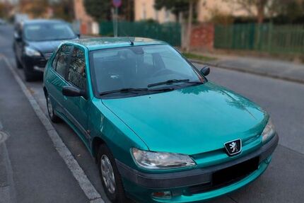 Peugeot 306 167.000 km 950 &euro; Weinböhla 01689