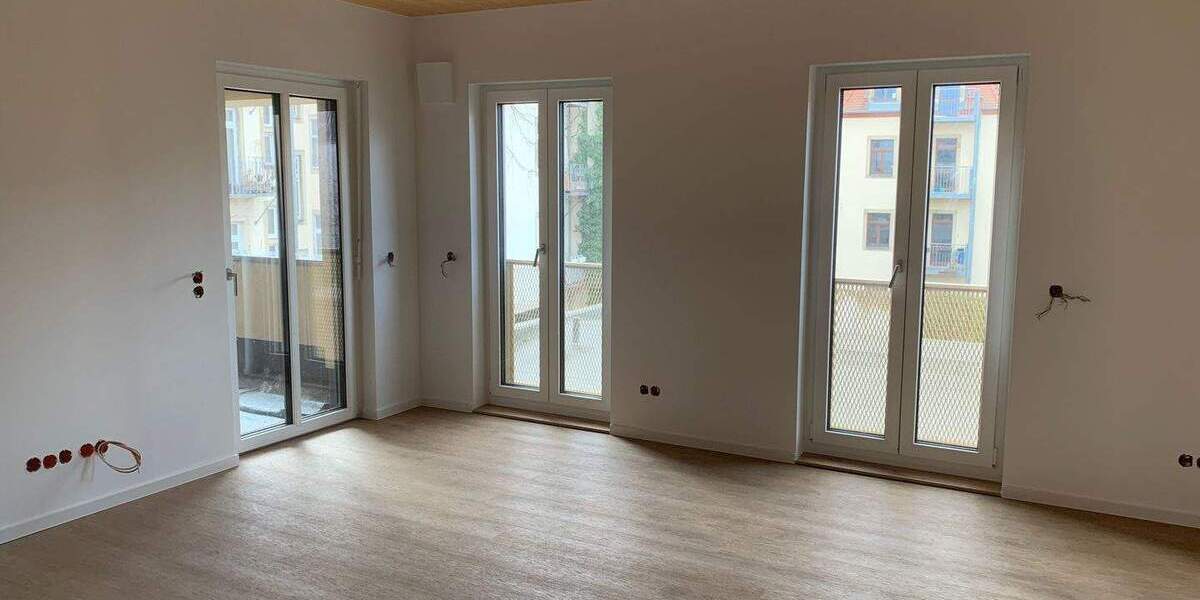Etagenwohnung Dresden Äußere Neustadt - 3 Zimmer, 100 m&sup2;, 1.660&euro; | Angebot:25836250