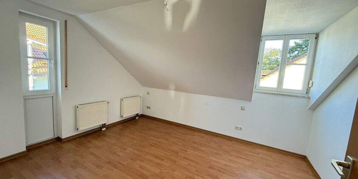 Etagenwohnung Moritzburg Boxdorf - 3 Zimmer, 80 m&sup2;, 249.000&euro; | Angebot:25726961