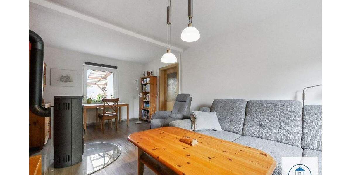 +DD: Romantische 5-R-DHH im Landhausstil + Nebenhaus zu vermieten! Garage + Garten mit Pool & Sauna+ 6 zimmer