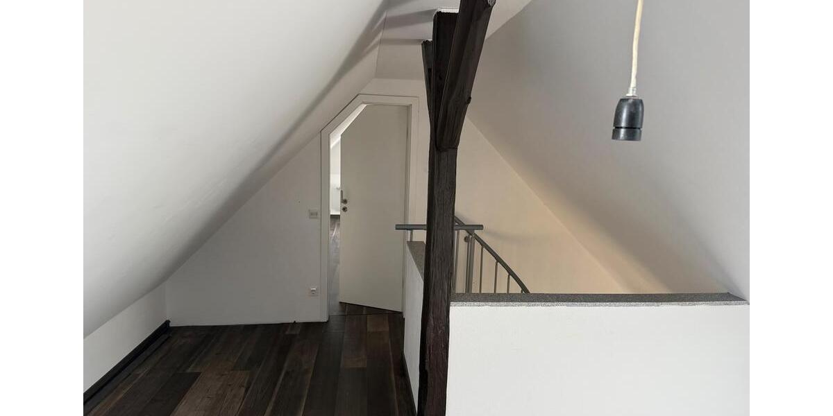 Dachgeschoßwohnung Königsbrück - 3 Zimmer, 100 m&sup2;, 680&euro; | Angebot:26445147