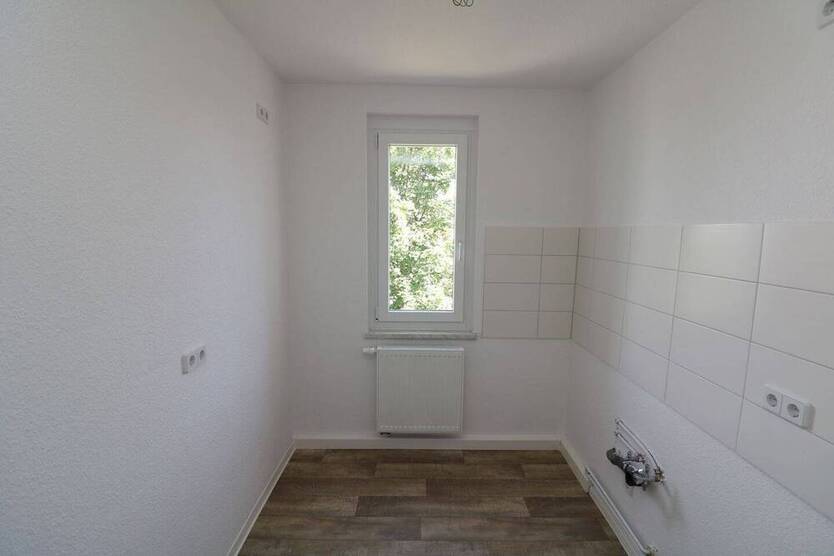 Auf Wolke 7...günstige 3-RW mit Wanne u. Balkon!!!