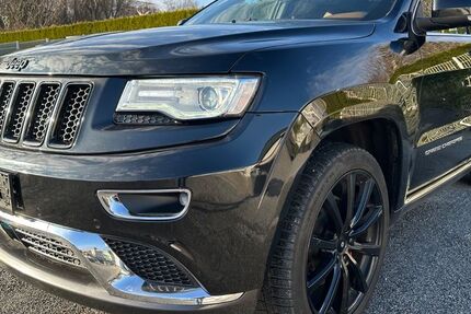 Jeep Grand Cherokee 252.000 km 13.700 &euro; Dresden 01259
