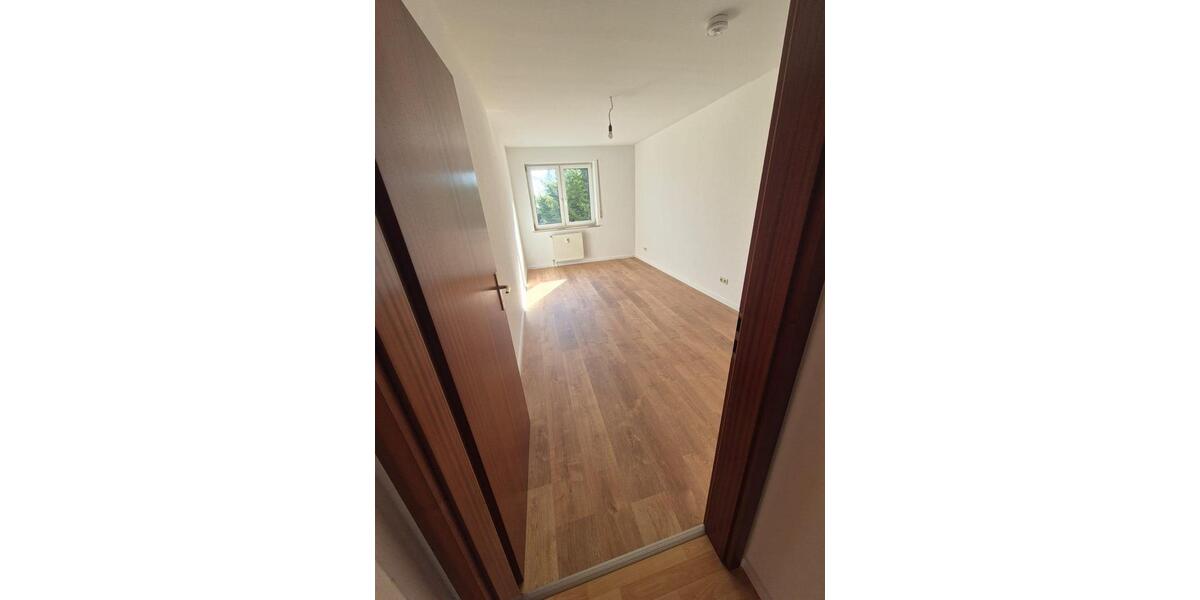 Etagenwohnung Radeberg - 2 Zimmer, 58 m&sup2;, 668&euro; | Angebot:26461385