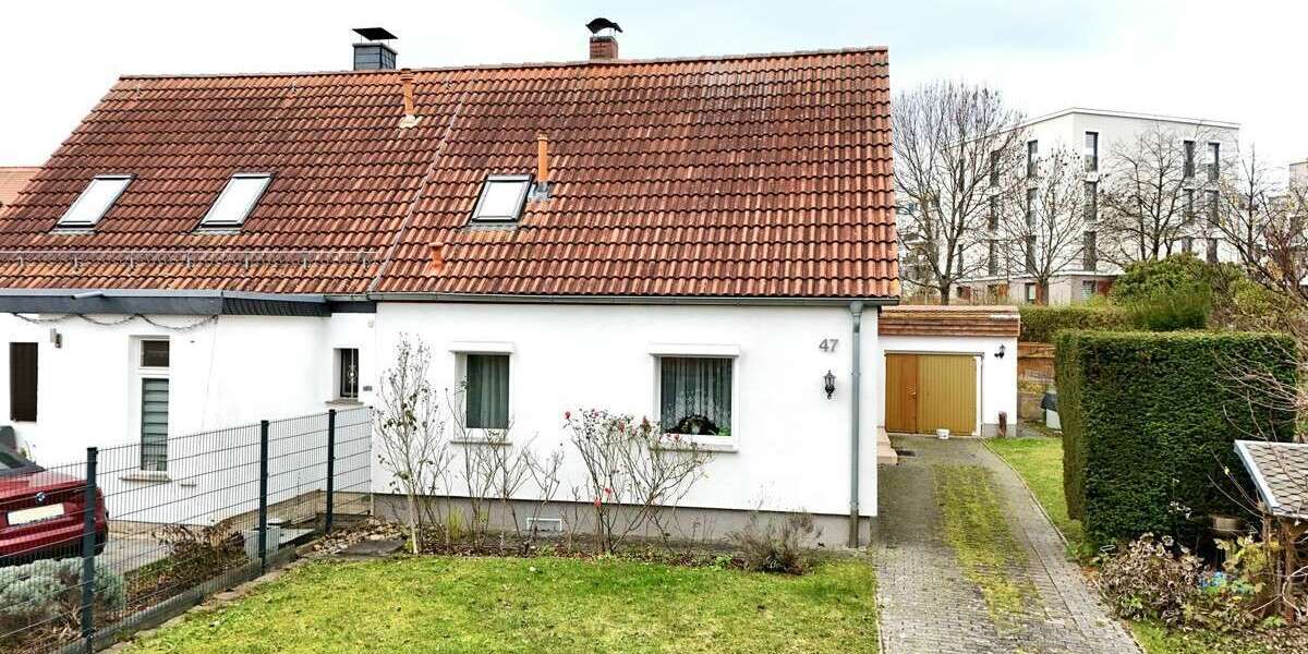 Haus zum Kaufen in Dresden 295.000 € 104.84 m² 4 zimmer