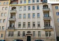 Dachgeschoßwohnung mit Balkon in Best-Lage!