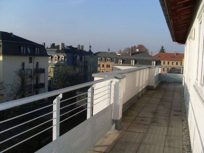 Etagenwohnung Dresden Löbtau-Nord - 2 Zimmer, 77 m&sup2;, 900&euro; | Angebot:26569471