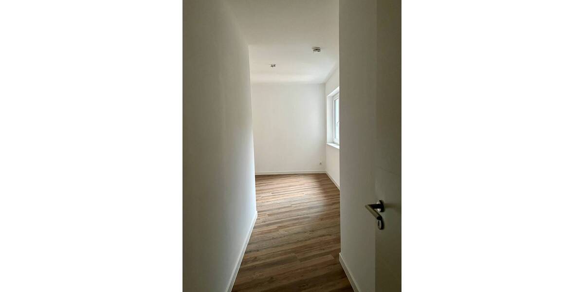 Etagenwohnung Dresden Gruna - 3 Zimmer, 80 m&sup2;, 1.100&euro; | Angebot:26930415