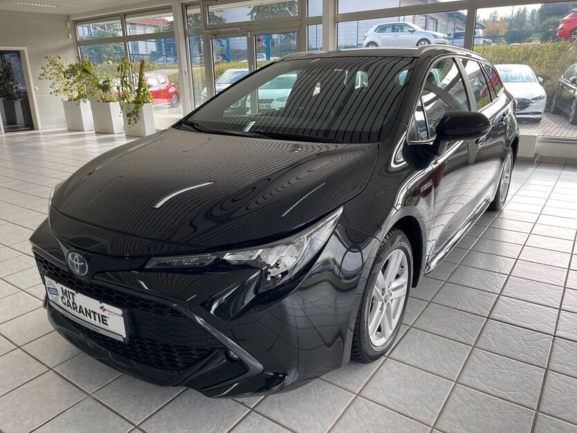 Toyota Corolla 49.535 km 20.499 € Kesselsdorf 01723