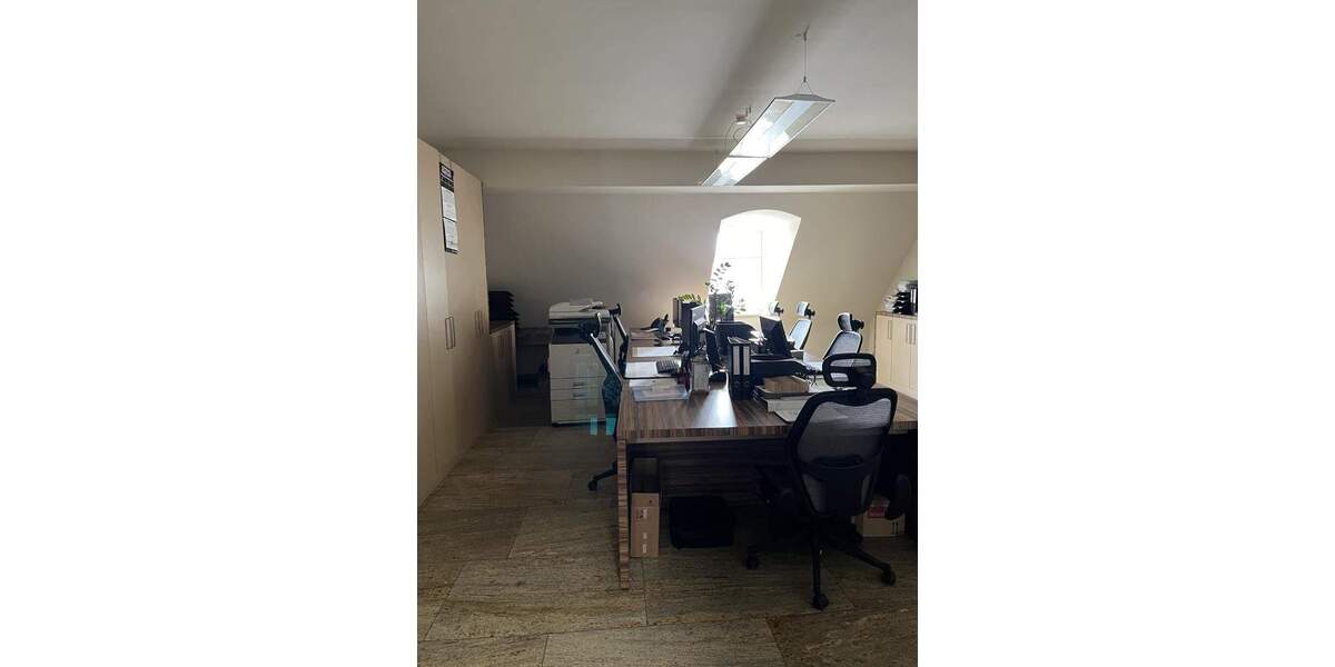 Komfortables Arbeiten in attraktivem Büro in der schönen Dresdner Innenstadt! 1 zimmer