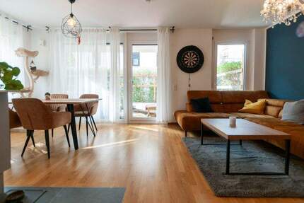 Neustadt - unerwartet ruhig gelegene 3-Zimmer-Wohnung mit Terrasse und Einbauküche 3 zimmer