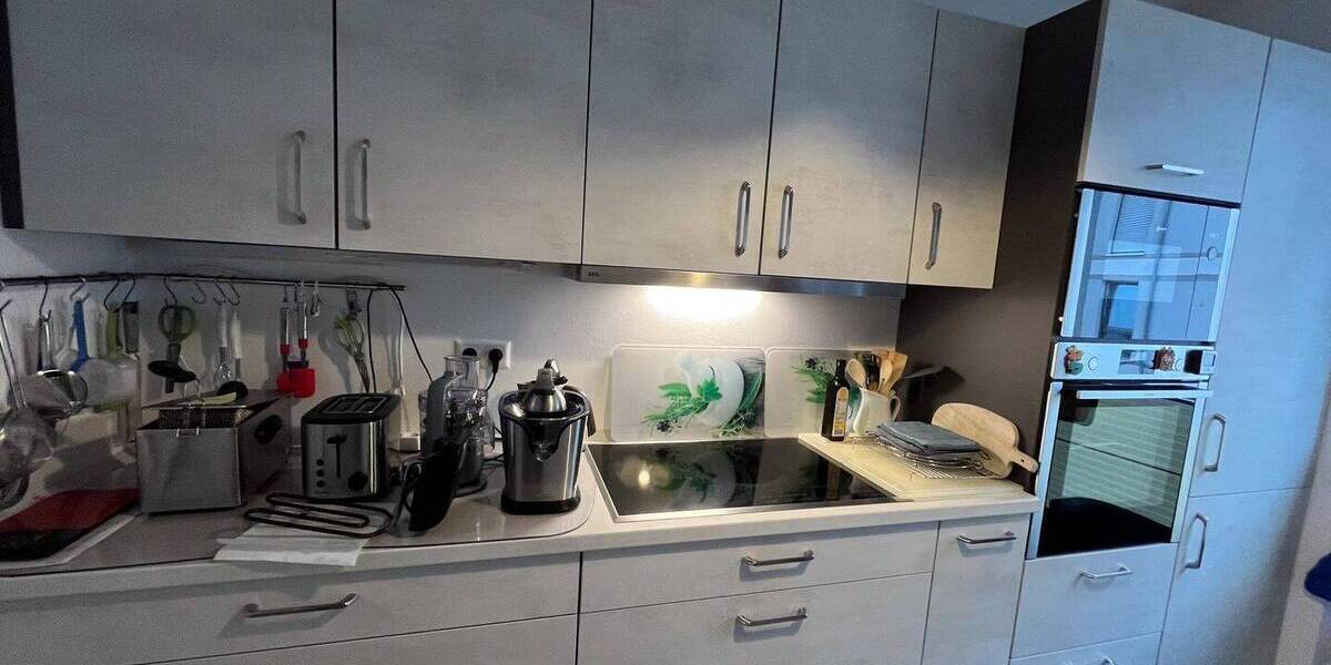 Etagenwohnung Dresden Äußere Neustadt - 3 Zimmer, 96 m&sup2;, 1.400&euro; | Angebot:26307473