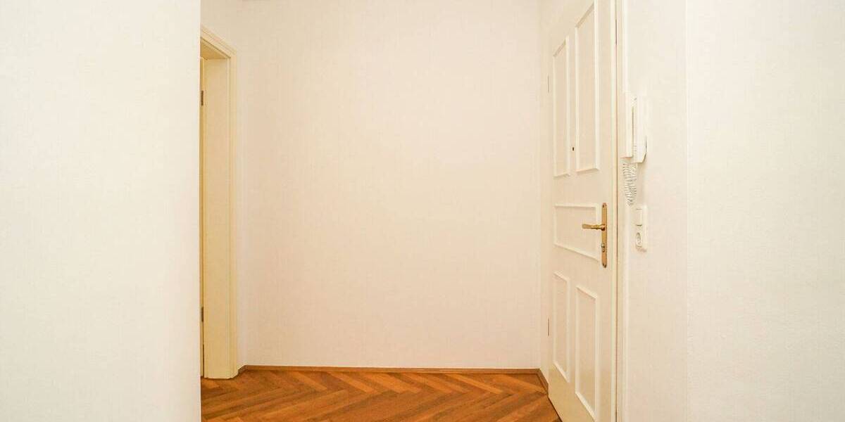 Etagenwohnung Dresden Pieschen-Süd - 3 Zimmer, 58 m&sup2;, 142.000&euro; | Angebot:26820554