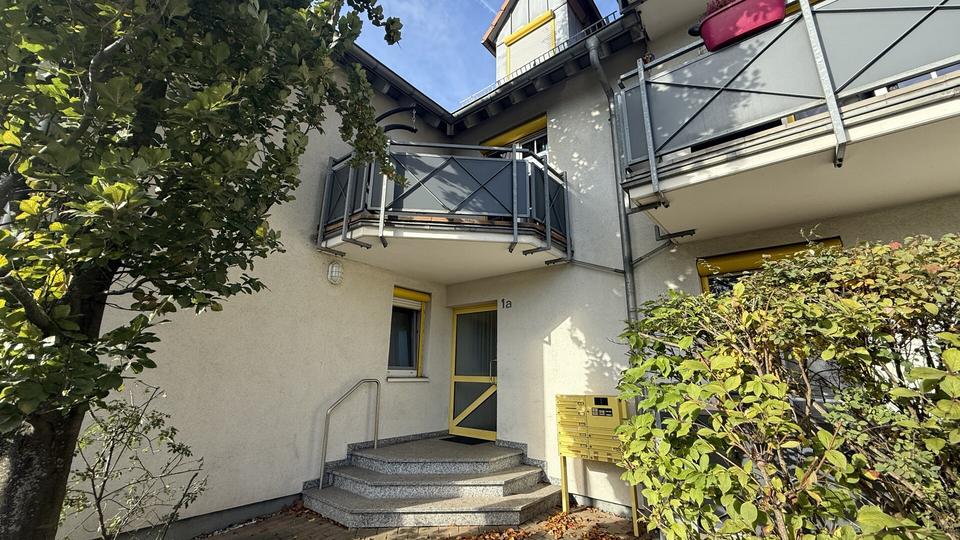 Dachgeschoßwohnung Radebeul - 2 Zimmer, 46 m&sup2;, 500&euro; | Angebot:26086397