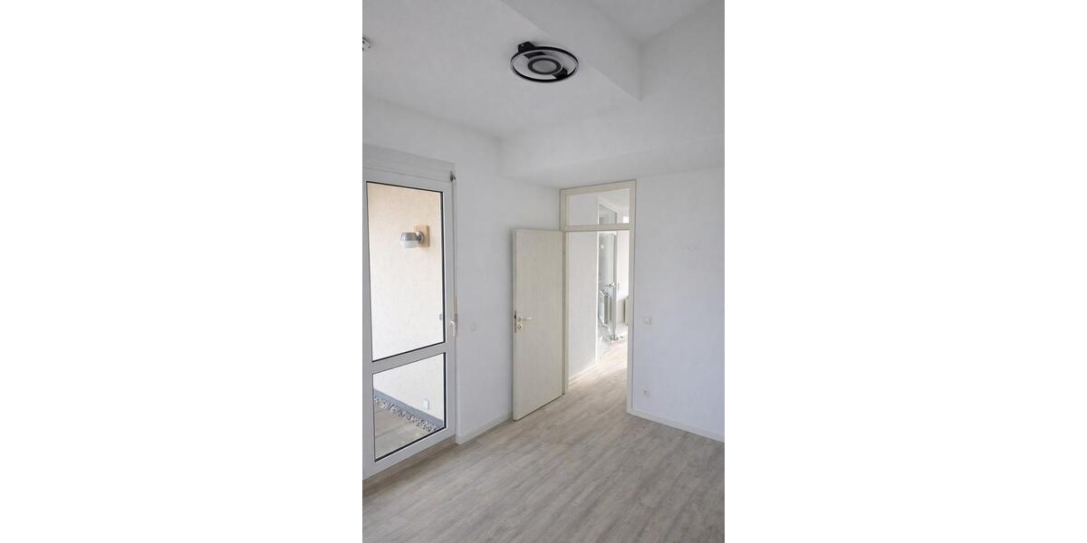 Dachgeschoßwohnung Weinböhla - 2 Zimmer, 58 m&sup2;, 463&euro; | Angebot:25758681