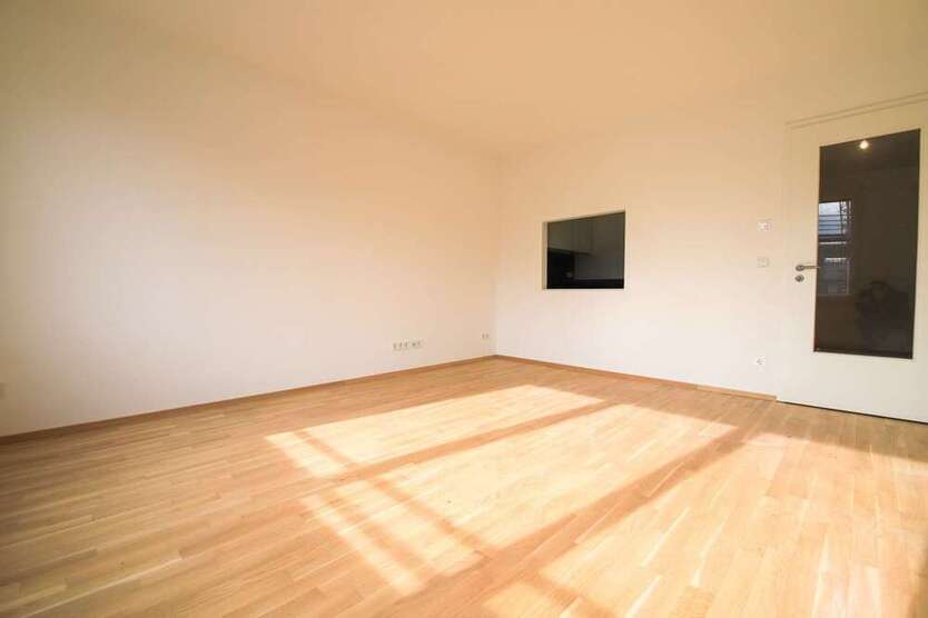 Wohnung zum Mieten in Dresden 825 € 56.99 m²