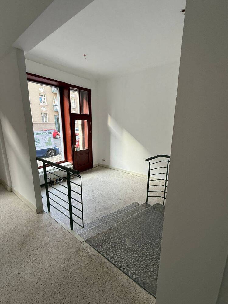 Striesen im Gründerzeithaus (EG) - Laden Büro Arztpraxis