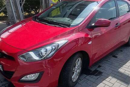 Hyundai i30 103.000 km 8.800 &euro; Dresden, Stadt 01307