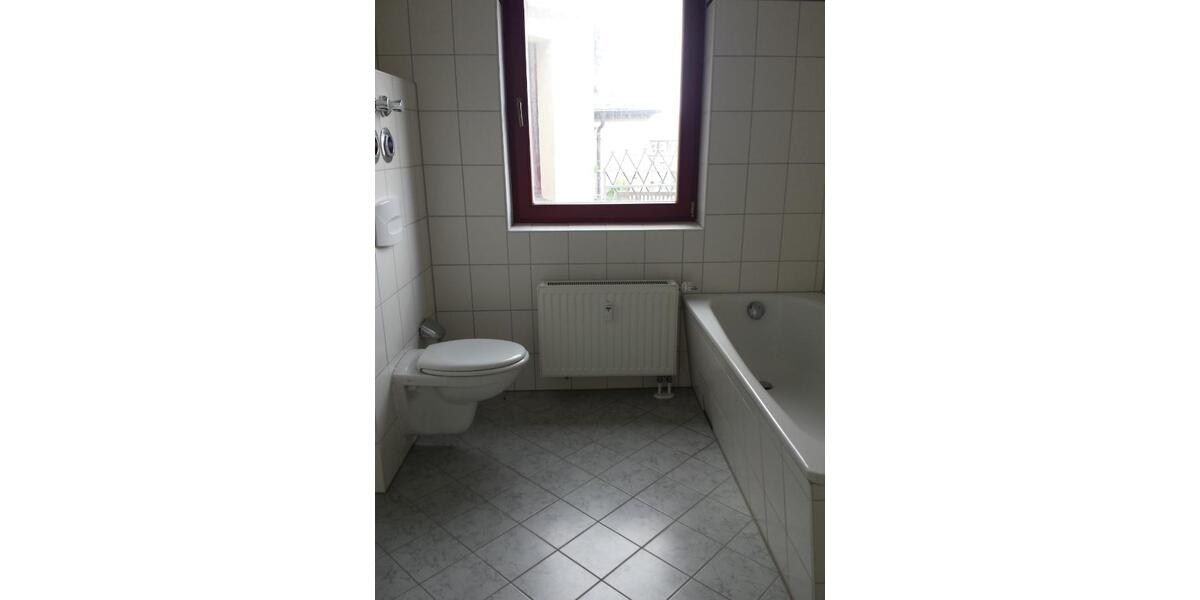 Dachgeschoßwohnung Dresden Neustadt - 2 Zimmer, 63 m&sup2;, 600&euro; | Angebot:25779458