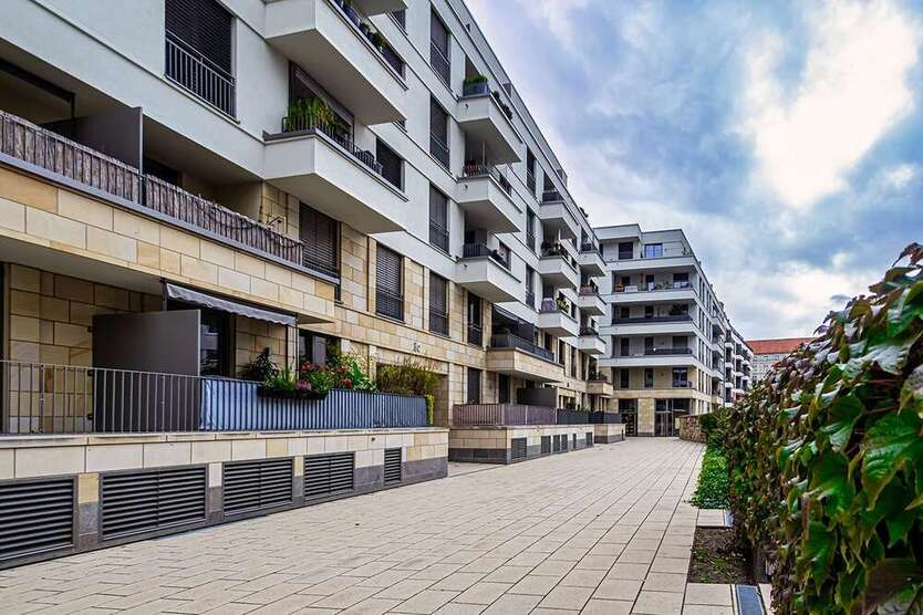 Wohnung zum Mieten in Dresden 1.090 € 72.15 m²
