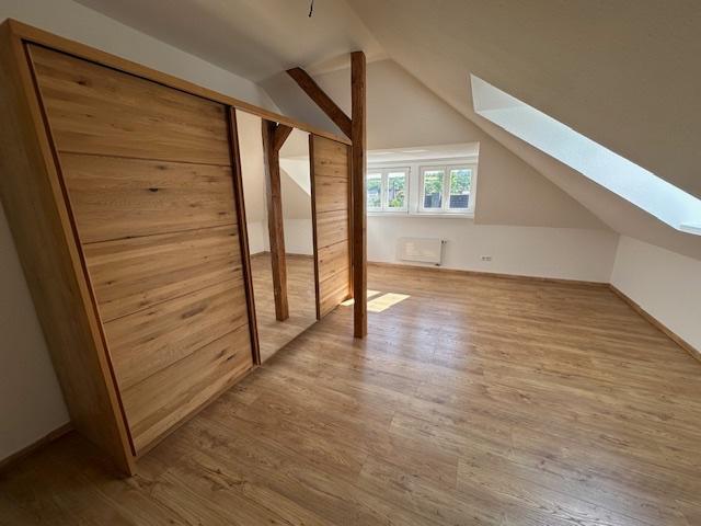 Dachgeschoßwohnung Dresden Cotta - 3 Zimmer, 92 m&sup2;, 911&euro; | Angebot:26624793