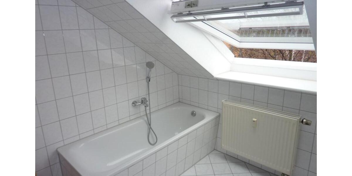 Dachgeschoßwohnung Dresden Pieschen - 3 Zimmer, 83 m&sup2;, 290.000&euro; | Angebot:26876278