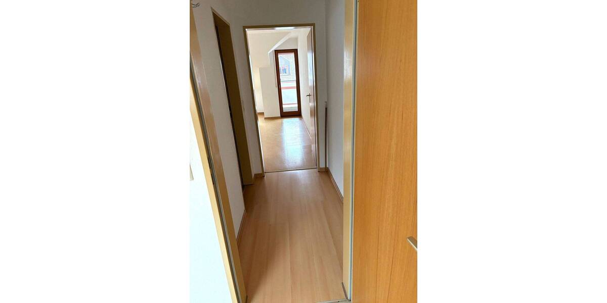 Etagenwohnung Freital - 3 Zimmer, 70 m&sup2;, 159.000&euro; | Angebot:26804040