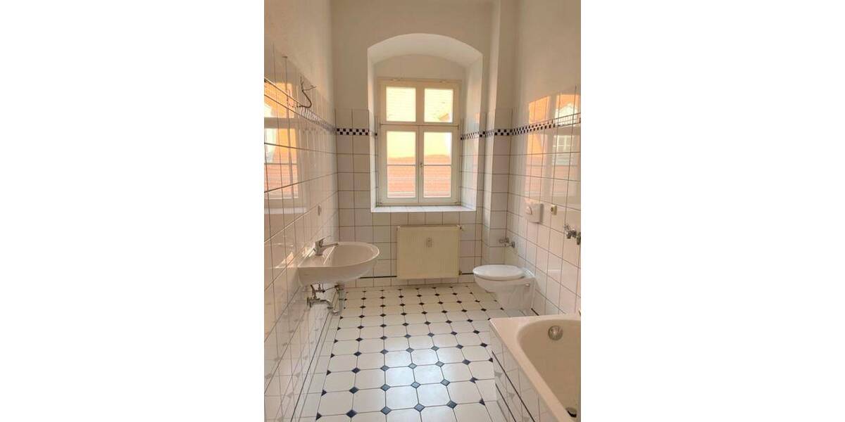 Etagenwohnung Meißen Altstadt - 2 Zimmer, 50 m&sup2;, 305&euro; | Angebot:26556535