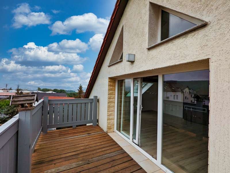 Haus zum Kaufen in Freital 598.000 € 282 m²
