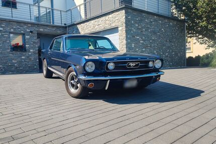 Ford Mustang 9.000 km 33.500 € Coswig 01640