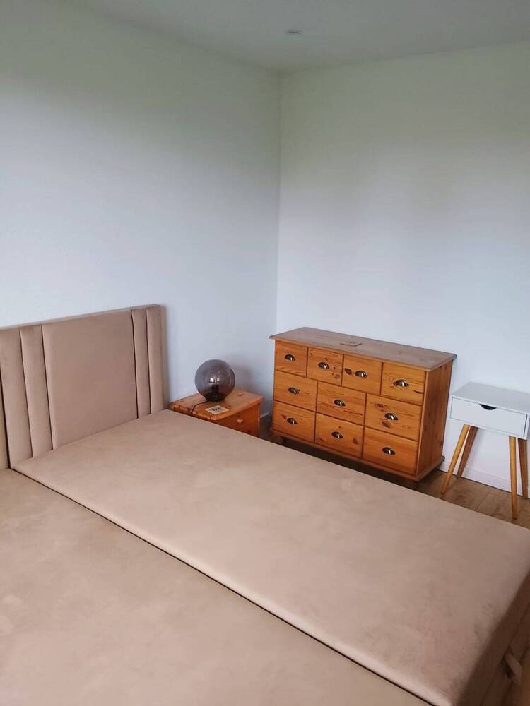 Möblierte und frisch Kernsanierte 2 Zimmer Wohnung mit neuer Einbauküche