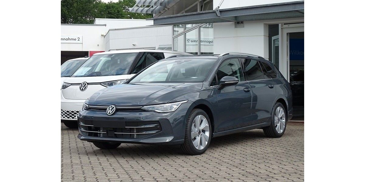 VW Golf 17.500 km 32.900 &euro; Meißen 01662