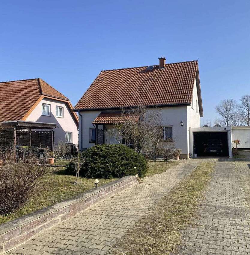 Haus zum Kaufen in Hirschstein 230.000 € 126.8 m²