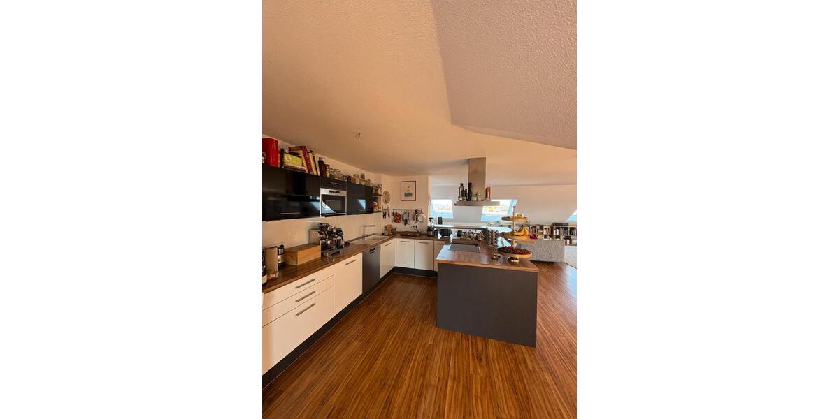 Dachgeschoßwohnung Dresden Neustadt - 4.5 Zimmer, 160 m&sup2;, 2.990&euro; | Angebot:26491974