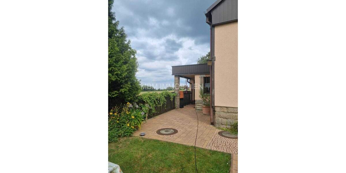 Ihr neues zuHause umgeben von viel grün in Dresden 4 zimmer