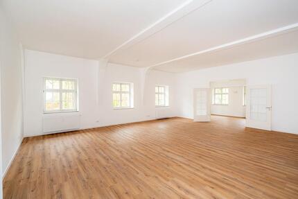 Wohnung Dresden Loschwitz - 6 Zimmer, 216 m&sup2;, 2.850&euro; | Angebot:23432214