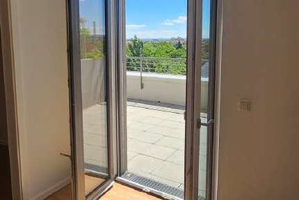 Wohnung zum Mieten in Dresden 2.275 € 156.26 m²