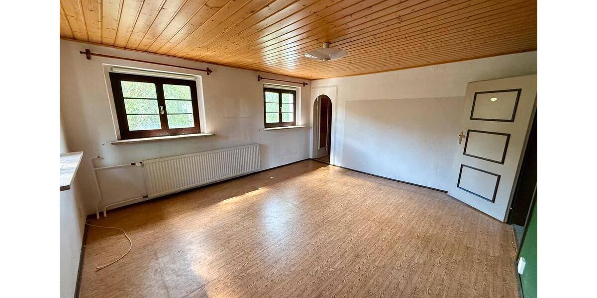 Einfamilienhaus Dresden Klotzsche - 7 Zimmer, 180 m&sup2;, 415.000&euro; | Angebot:27042838