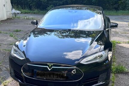 Tesla Model S 190.000 km 21.900 &euro; Heidenau 01809